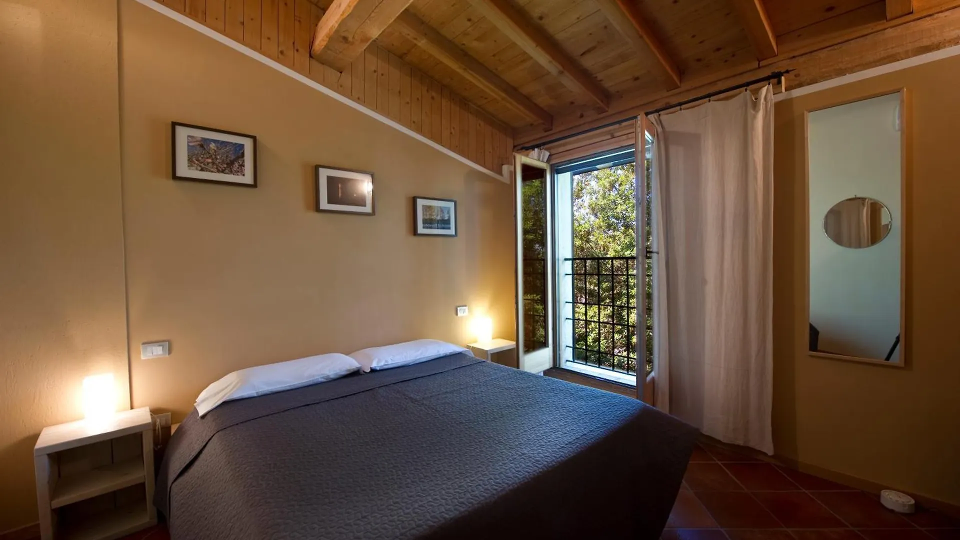 Borgo San Donino Guest House Desenzano del Garda 0*,  Italy