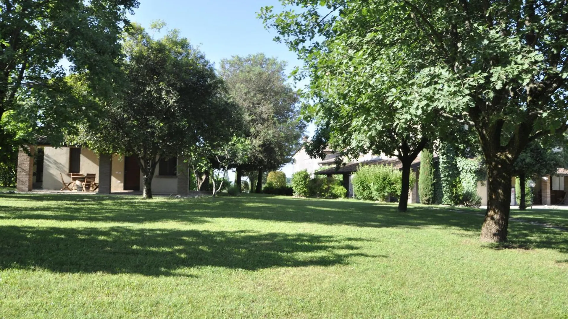 Country house Borgo San Donino Guest House Desenzano del Garda Italy