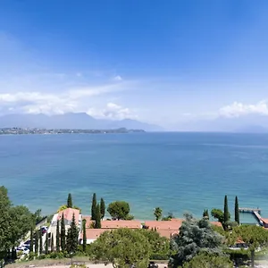 Aparthotel Hotiday Collection - Desenzano, Desenzano del Garda